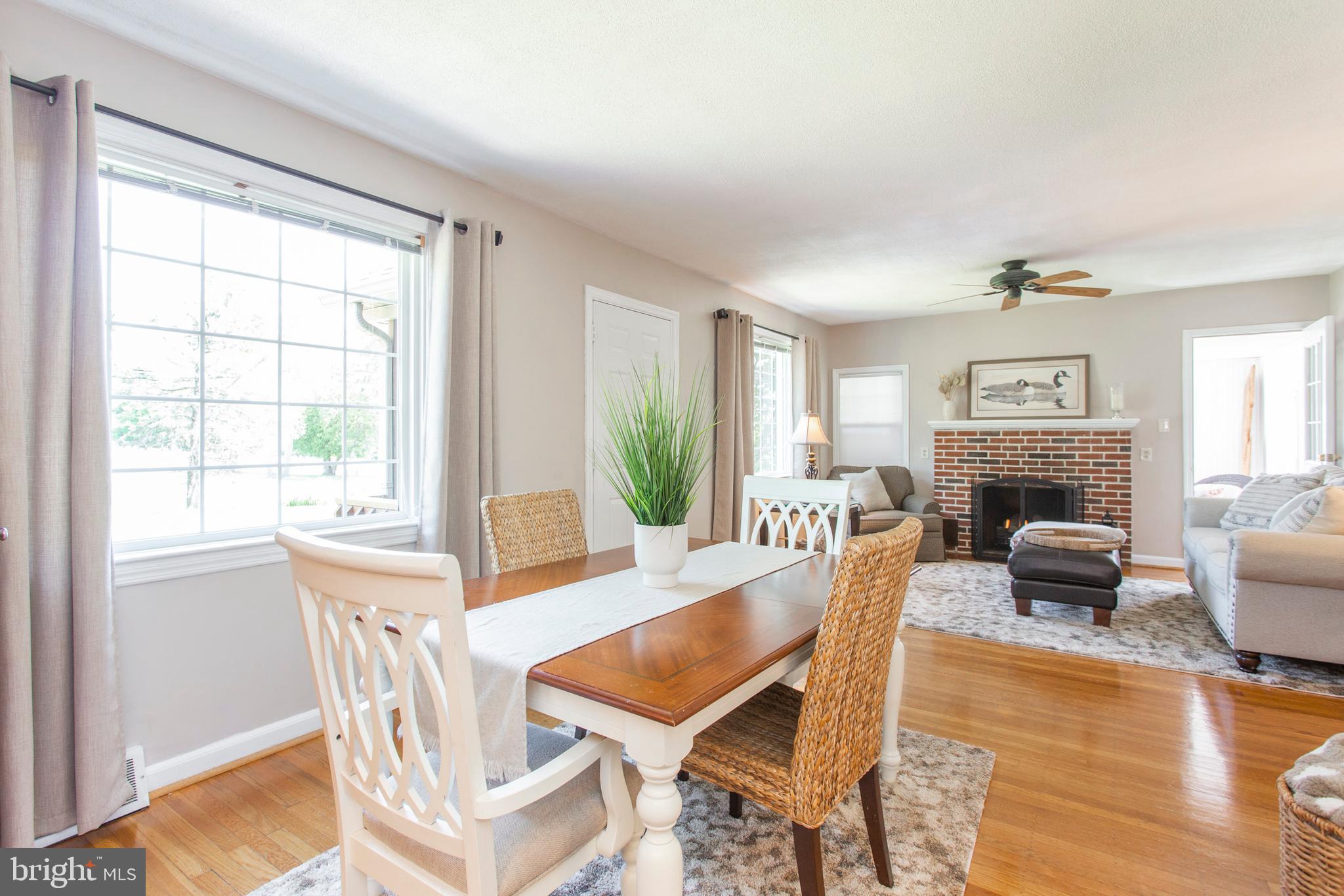 3931 Concord Road Aston, PA 19014 - Photo 3 of 50 Dining area off Main Living room