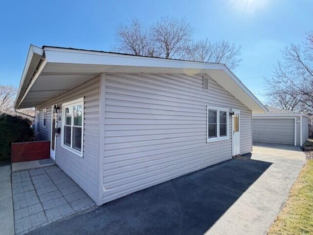 3246 176th Street Hammond, IN 46323 - Photo 15 of 24 640x481