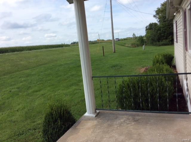 21318 Jamestown Road Pocahontas, IL 62275 - Photo 12 of 14