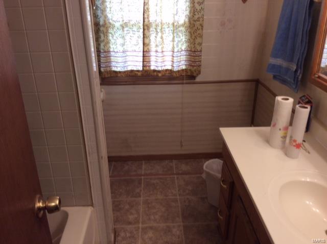 21318 Jamestown Road Pocahontas, IL 62275 - Photo 8 of 14