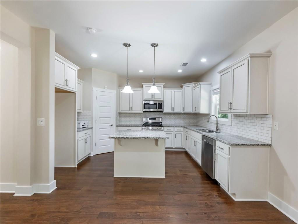 6351 Blackjack Road Flowery Branch, GA 30542 - Photo 10 of 47