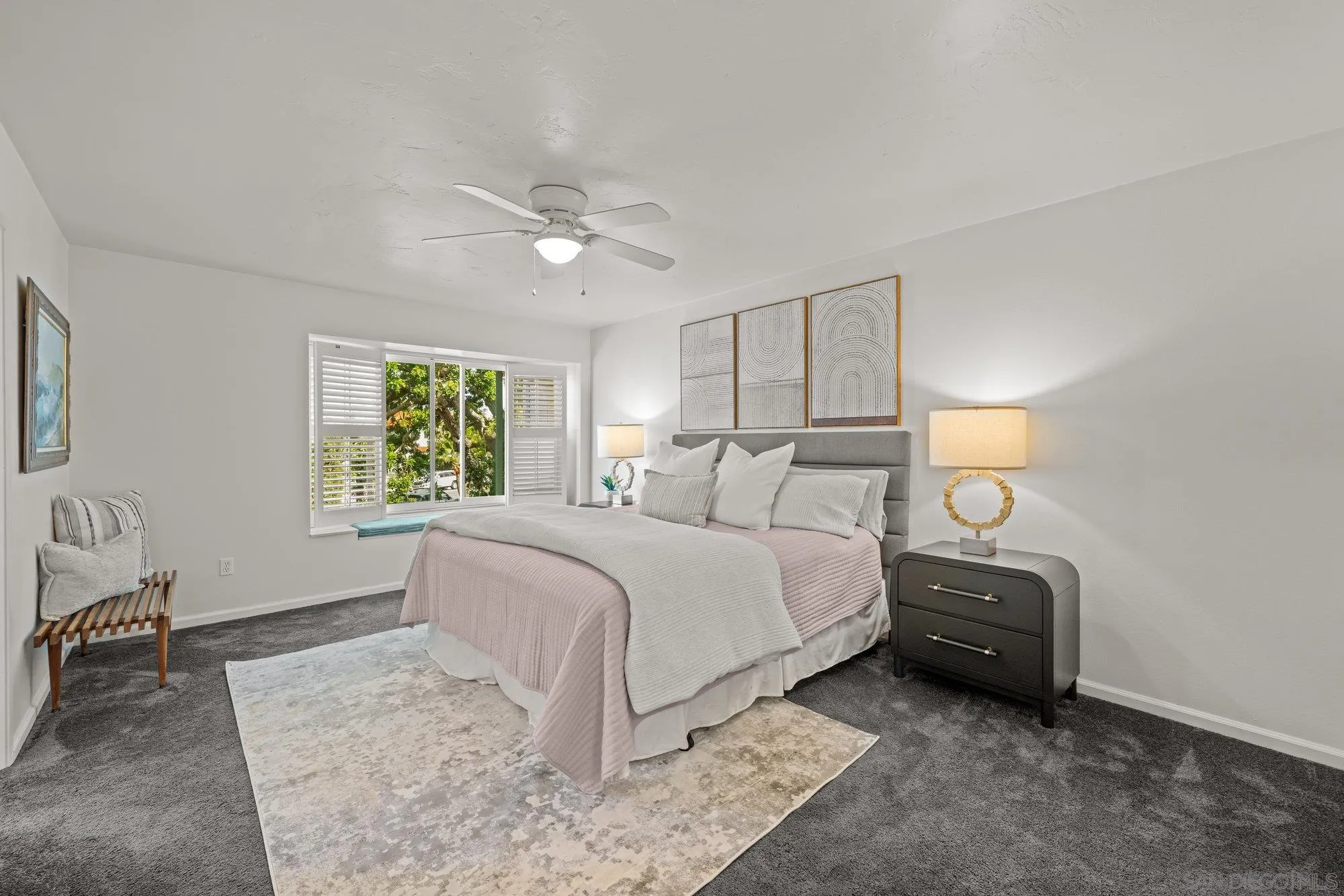 1074 Isabella Avenue Coronado, CA 92118 - Photo 11 of 21 Gallery Image 11