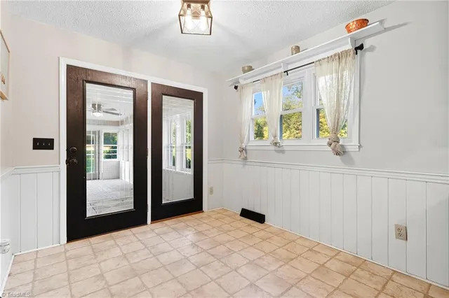 $355,000 | 1886 West Nc Highway, Walnut Cove, NC 27052