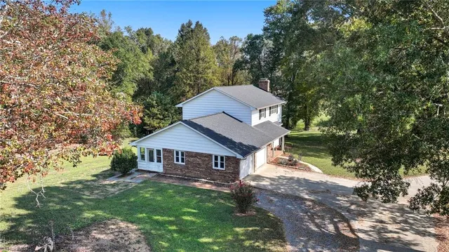 $355,000 | 1886 West Nc Highway, Walnut Cove, NC 27052
