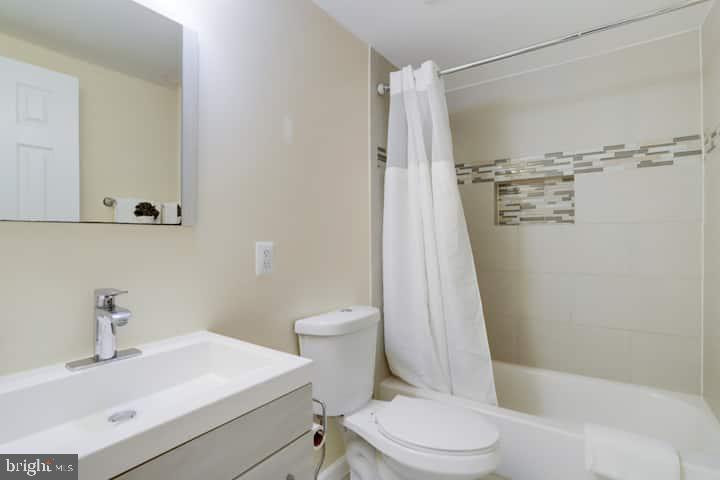 2050 South Glebe Road Arlington, VA 22204 - Photo 36 of 110