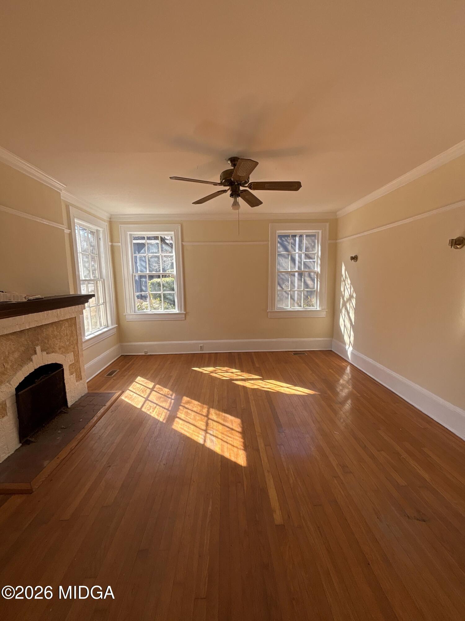 132 Desoto Place Macon, GA 31204 - Photo 4 of 19 IMG_7010