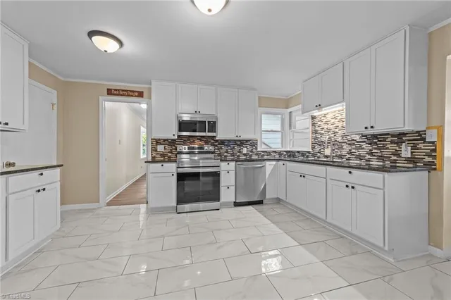 $374,950 | 105 Forestdale Drive, Jamestown, NC 27282