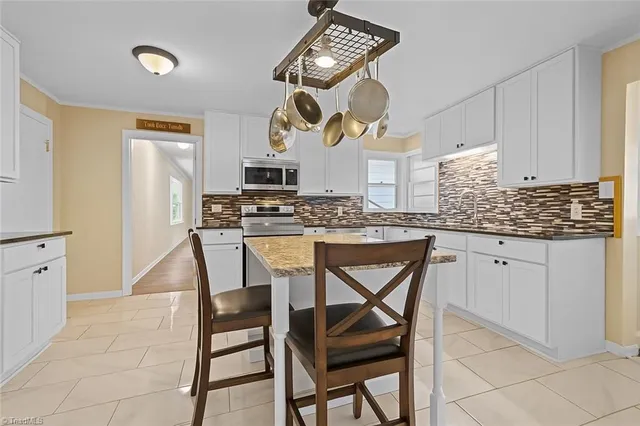 $374,950 | 105 Forestdale Drive, Jamestown, NC 27282