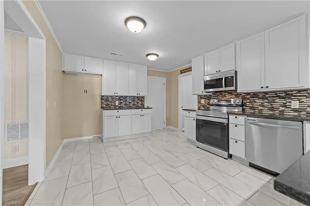 $374,950 | 105 Forestdale Drive, Jamestown, NC 27282