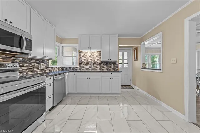 $374,950 | 105 Forestdale Drive, Jamestown, NC 27282