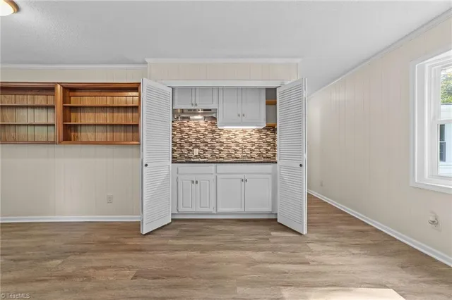 $374,950 | 105 Forestdale Drive, Jamestown, NC 27282