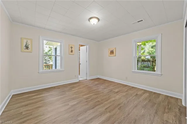 $374,950 | 105 Forestdale Drive, Jamestown, NC 27282