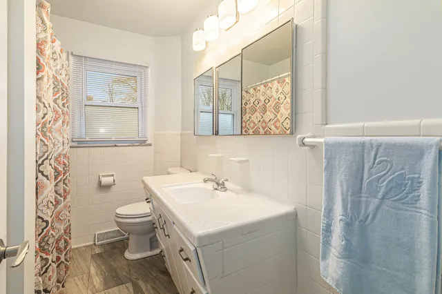 $425,000 | 7150 Greenes Drive, Jackson, MI 49201