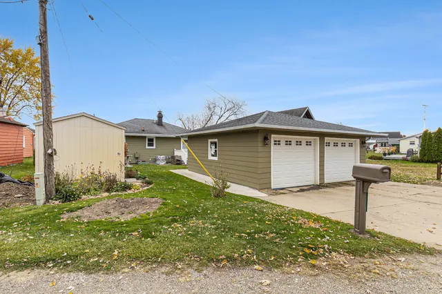 $450,000 | 7150 Greenes Drive, Jackson, MI 49201