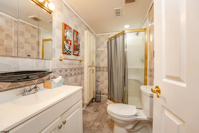 $1,800 | 254 Vail Court, Unit 1504, Mays Landing, NJ 08330