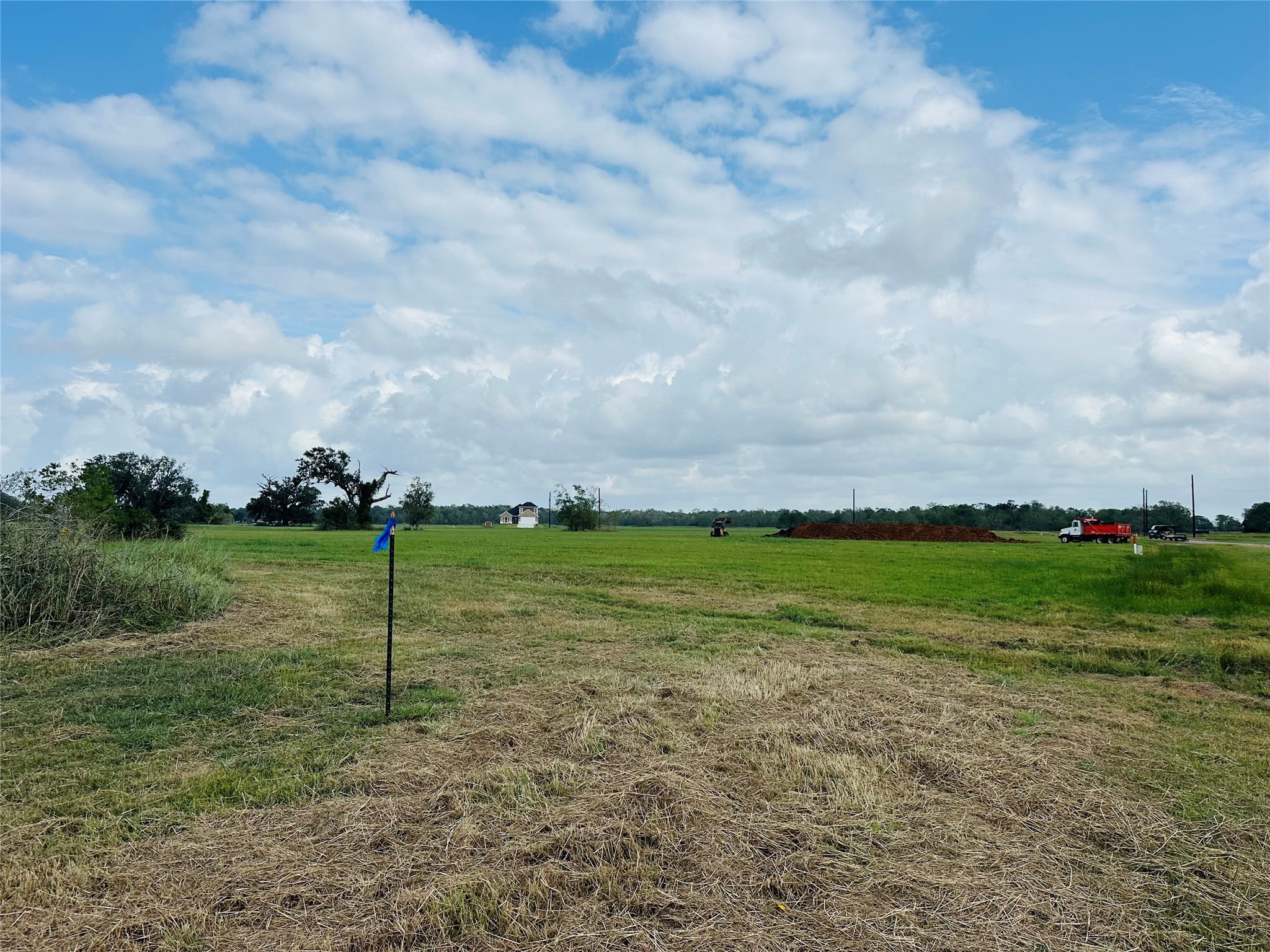 101 Trailblazer Drive Angleton, TX 77515 - Photo 3 of 14