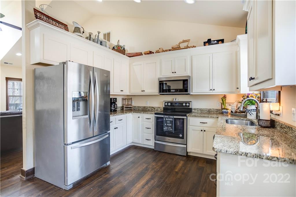 244 Loray Farm Road Dallas, NC 28034 - Photo 6 of 14 Gallery Image 6