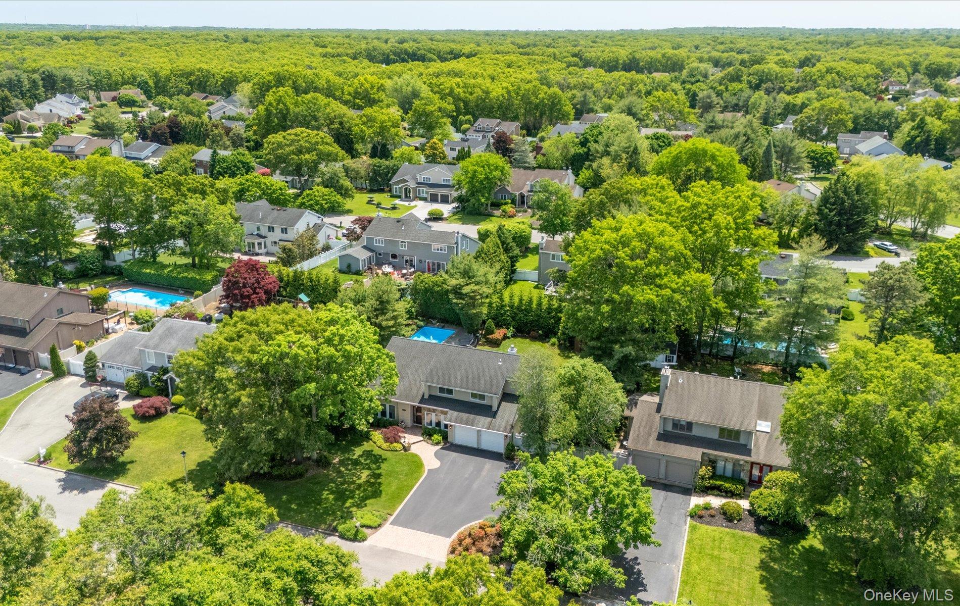 49 Annandale Road Commack, NY 11725 - Photo 5 of 42