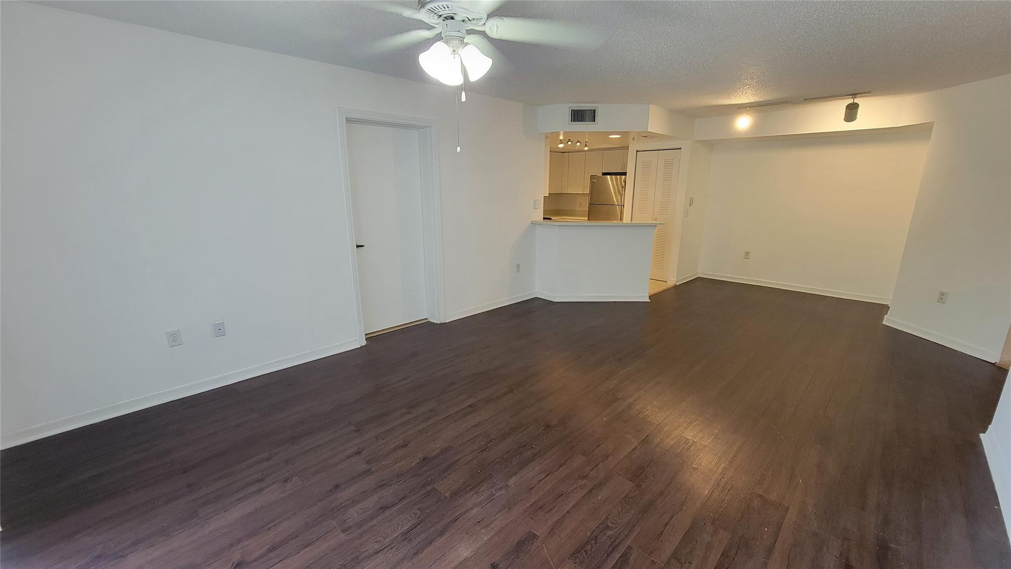 4175 Haverhill Road, Unit 903 West Palm Beach, FL 33417 - Photo 11 of 20 Photo 11
