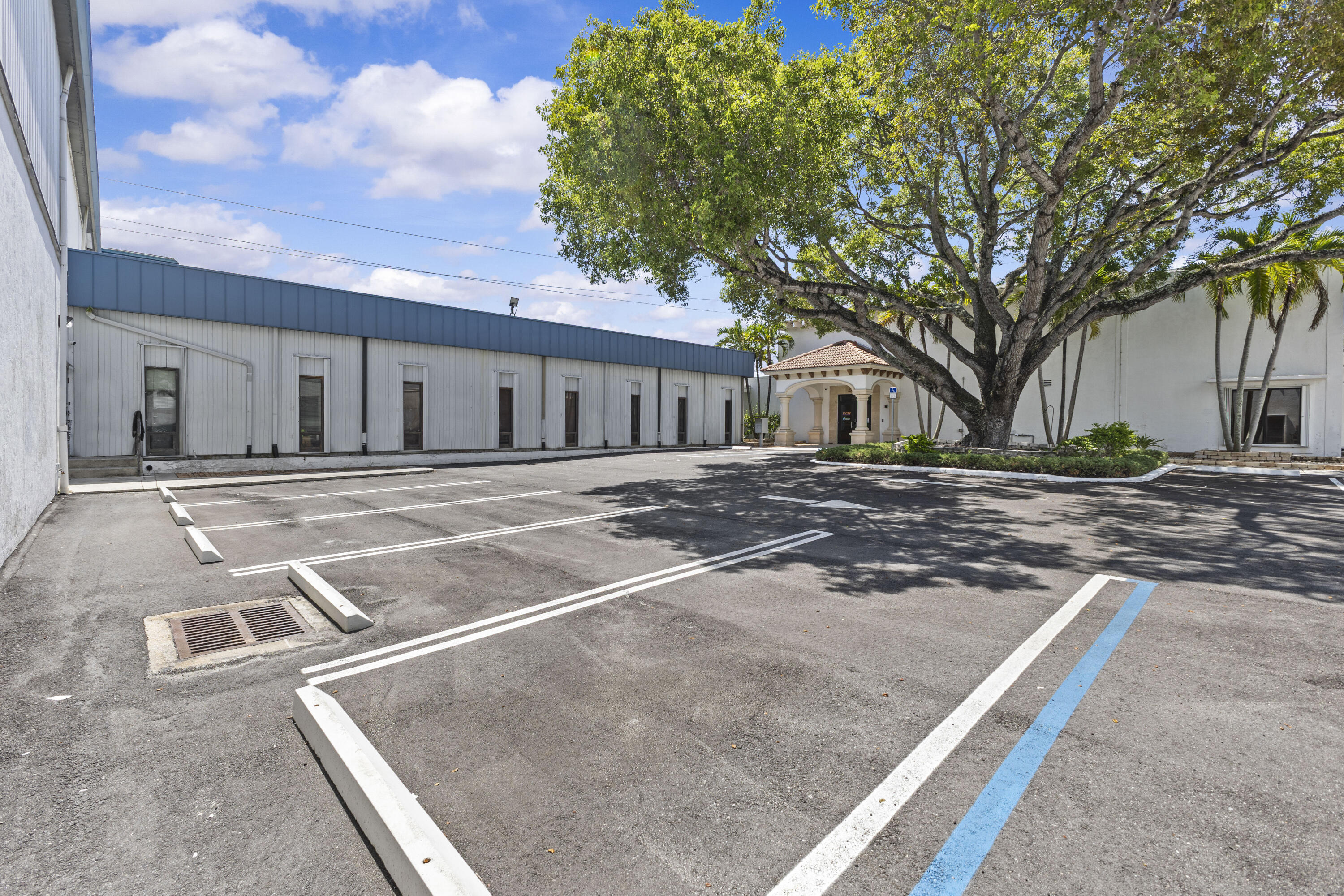 1500 High Ridge Road Boynton Beach, FL 33426 - Photo 7 of 35 a view of a house with a yard