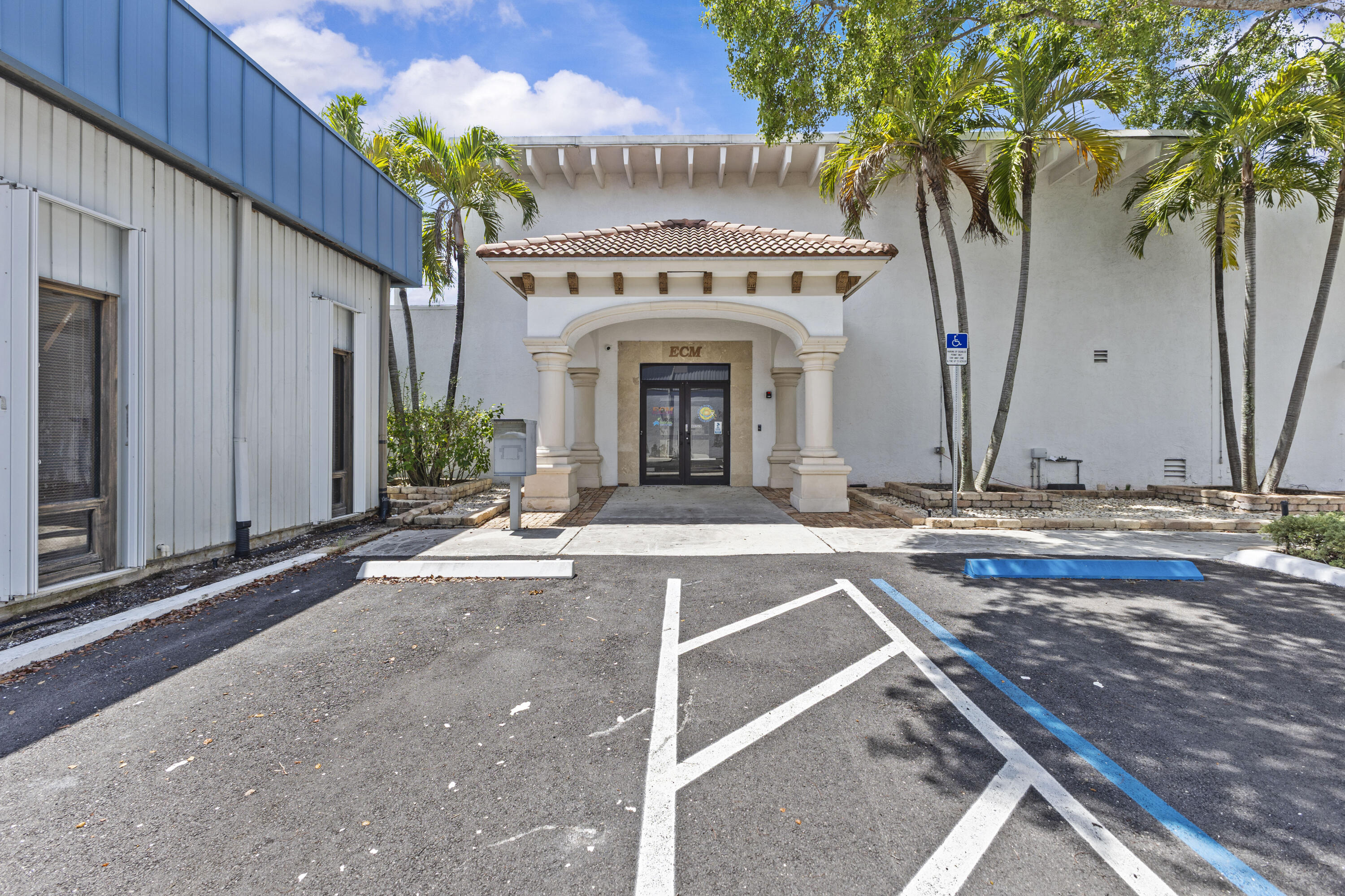 1500 High Ridge Road Boynton Beach, FL 33426 - Photo 9 of 35 a view of a house with entertaining space