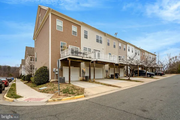 $458,099 | 4302 Potomac Highlands Circle, Triangle, VA 22172