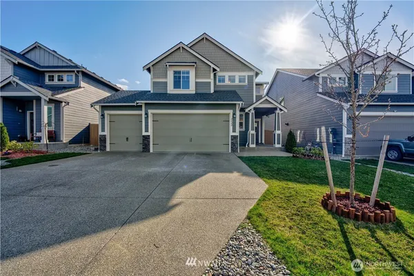 $599,995 | 2422 200th St Court East, Spanaway, WA 98387