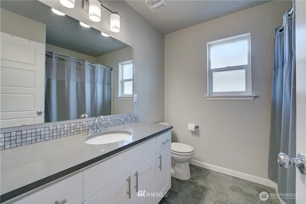 $599,995 | 2422 200th St Court East, Spanaway, WA 98387