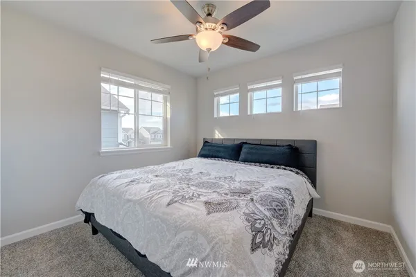 $599,995 | 2422 200th St Court East, Spanaway, WA 98387