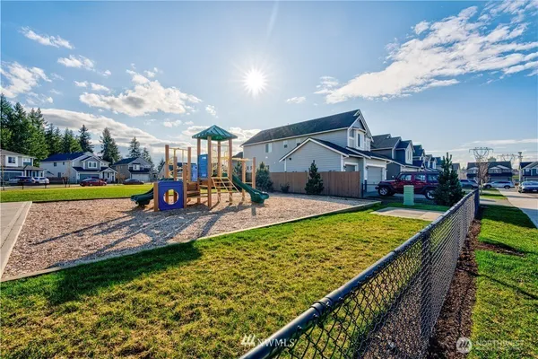 $599,995 | 2422 200th St Court East, Spanaway, WA 98387