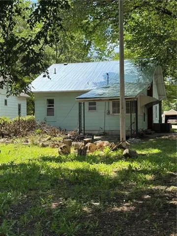 $69,900 | 716 East Lincoln Street, Iola, KS 66749