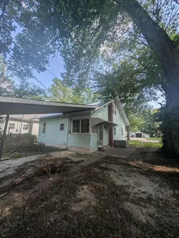 $69,900 | 716 East Lincoln Street, Iola, KS 66749