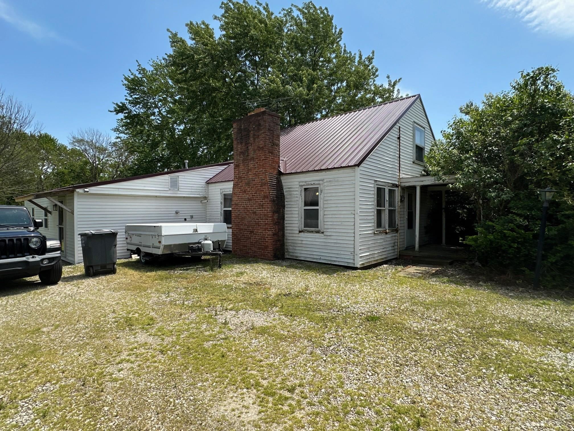 812 South Pittenger Road Selma, IN 47383 - Photo 1 of 29
