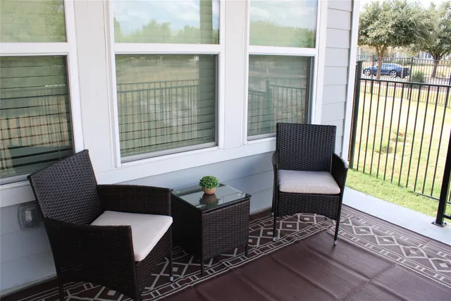 $349,990 | 1007 Harwell Loop, Kyle, TX 78640