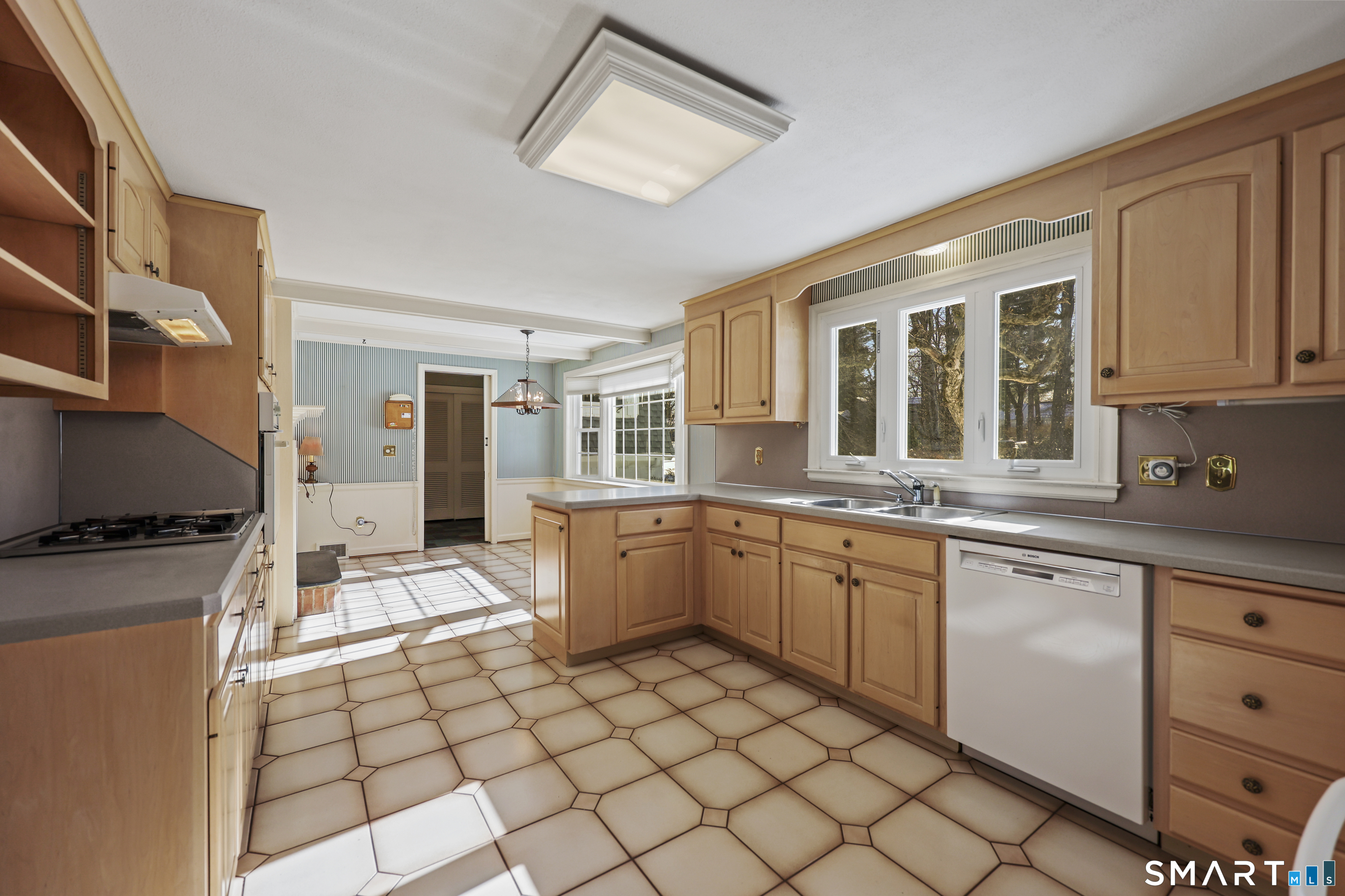 12 Timrod Road West Hartford, CT 06107 - Photo 19 of 40