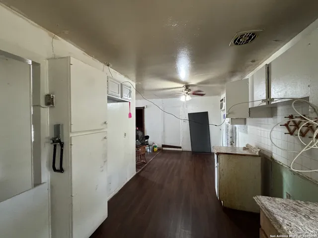 a view of a storage & utility room