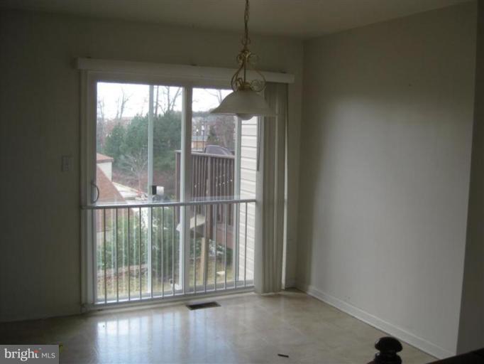 7607 Fairbrook Road Windsor Mill, MD 21244 - Photo 4 of 7 Dining Area