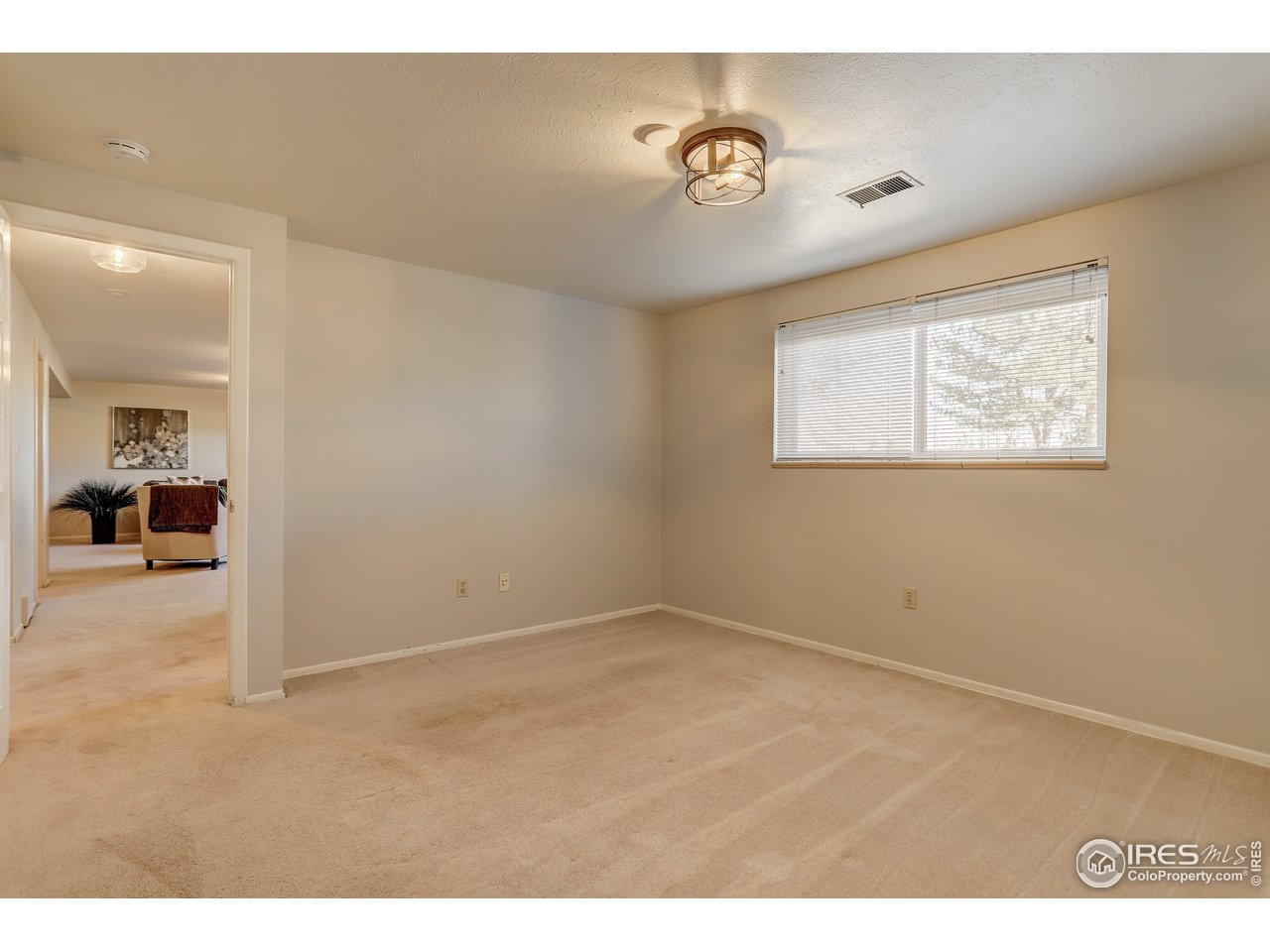 385 Manhattan Drive Boulder, CO 80303 - Photo 22 of 28 a view of livingroom with hallway