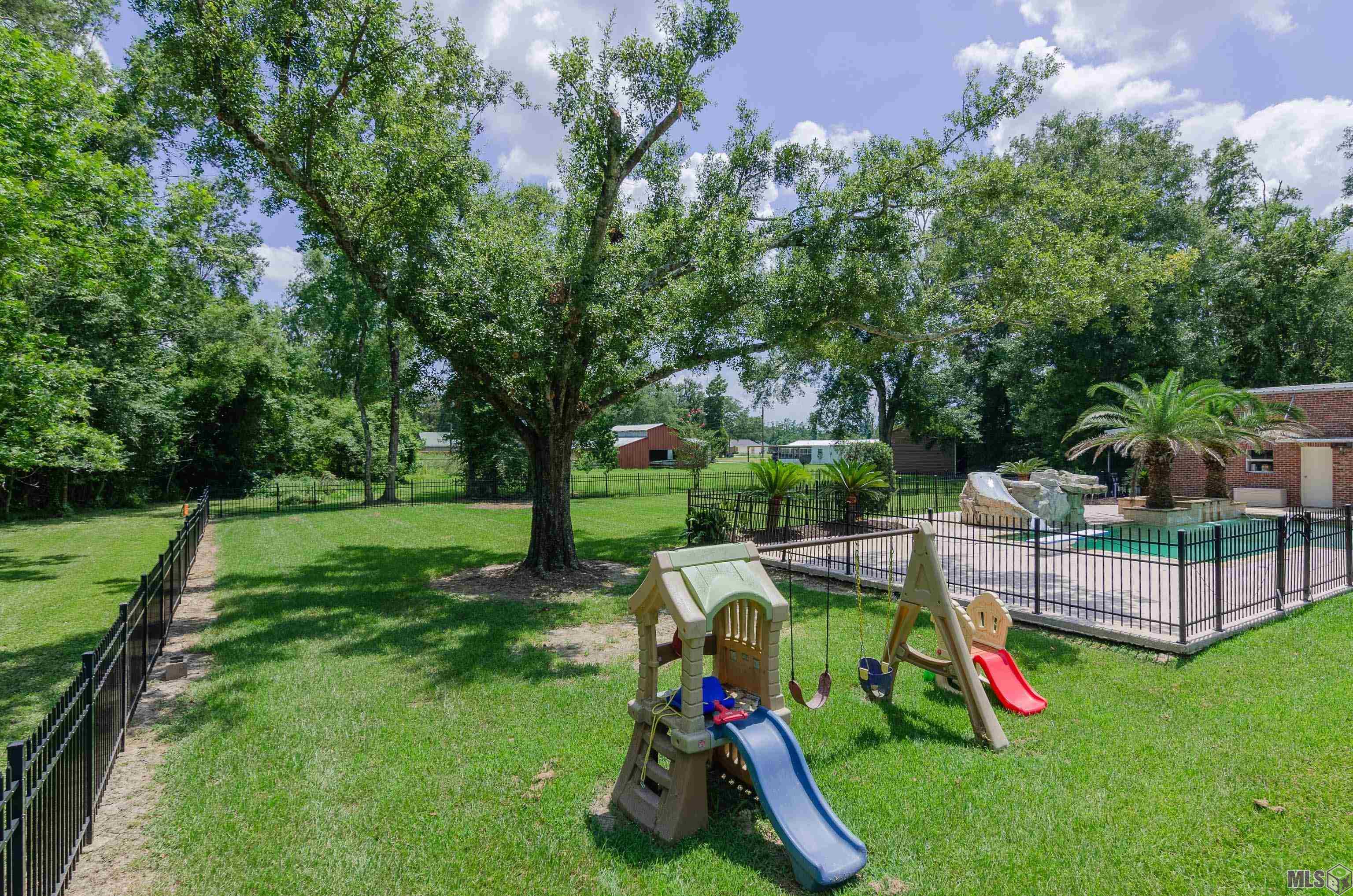 13427 Piney Pointe Road Gonzales, LA 70737 - Photo 20 of 36
