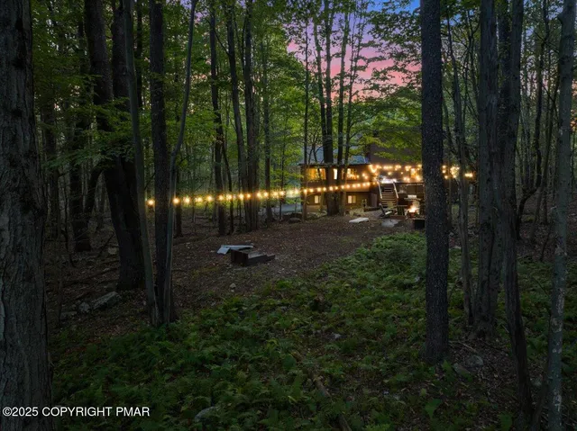 $558,000 | 169 Cardinal, Gouldsboro, PA 18424