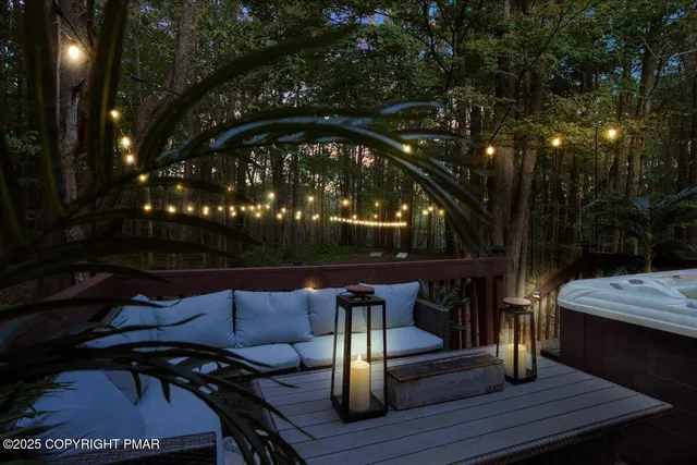 $558,000 | 169 Cardinal, Gouldsboro, PA 18424