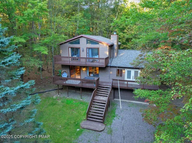 $558,000 | 169 Cardinal, Gouldsboro, PA 18424