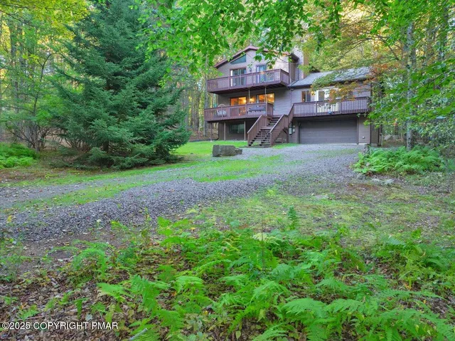 $558,000 | 169 Cardinal, Gouldsboro, PA 18424