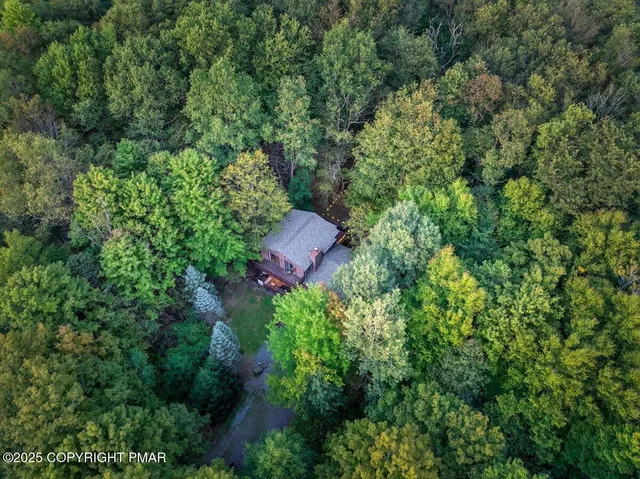 $558,000 | 169 Cardinal, Gouldsboro, PA 18424