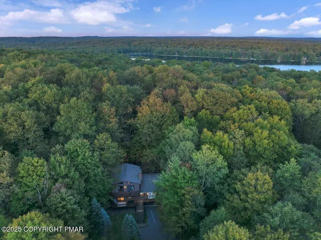 $558,000 | 169 Cardinal, Gouldsboro, PA 18424