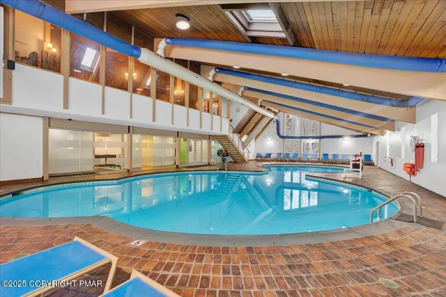 $558,000 | 169 Cardinal, Gouldsboro, PA 18424