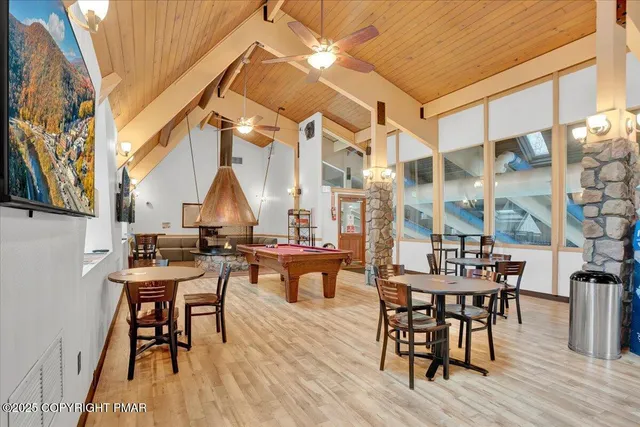 $558,000 | 169 Cardinal, Gouldsboro, PA 18424