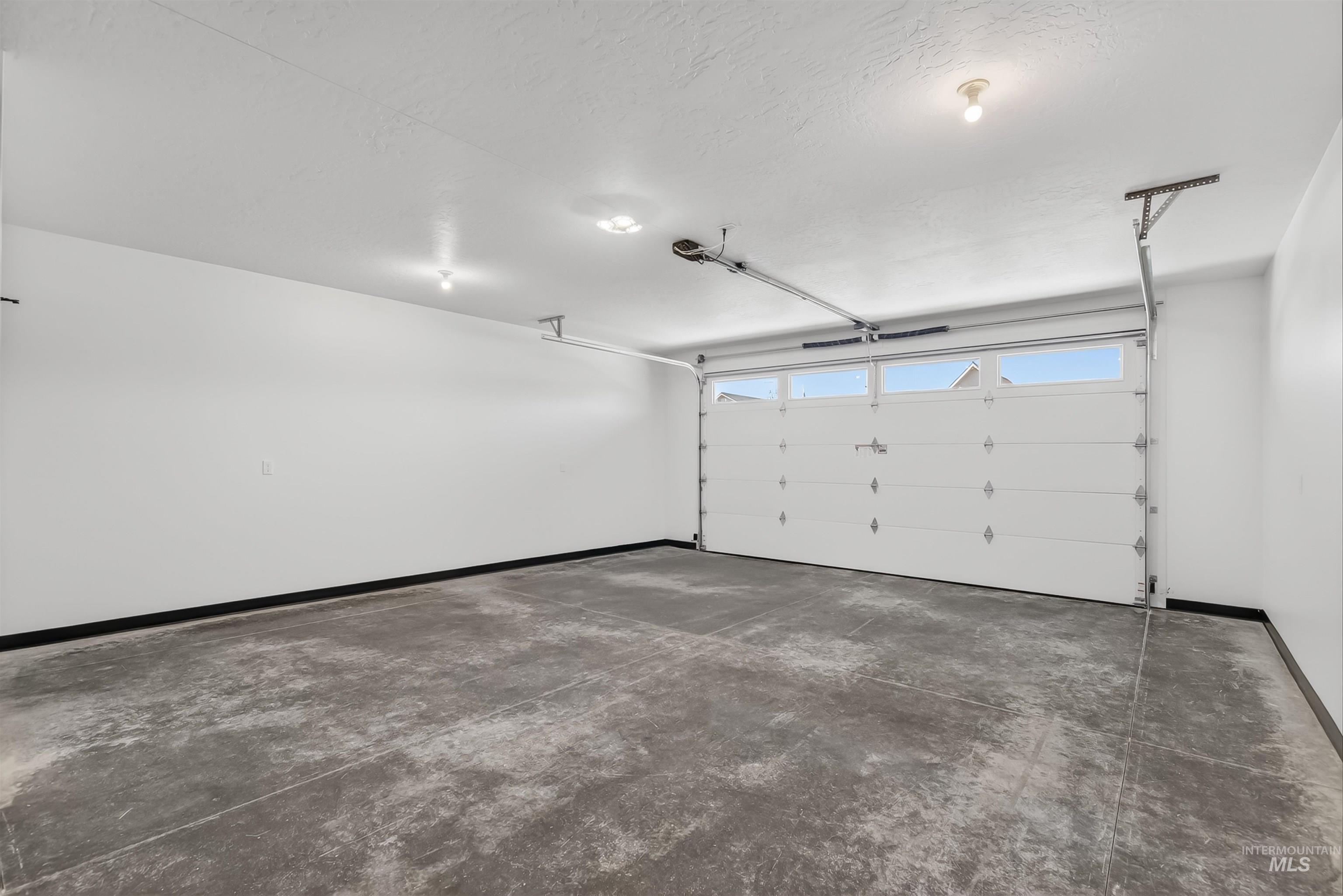 3710 22nd Street Lewiston, ID 83501 - Photo 33 of 36 Garage with baseboards