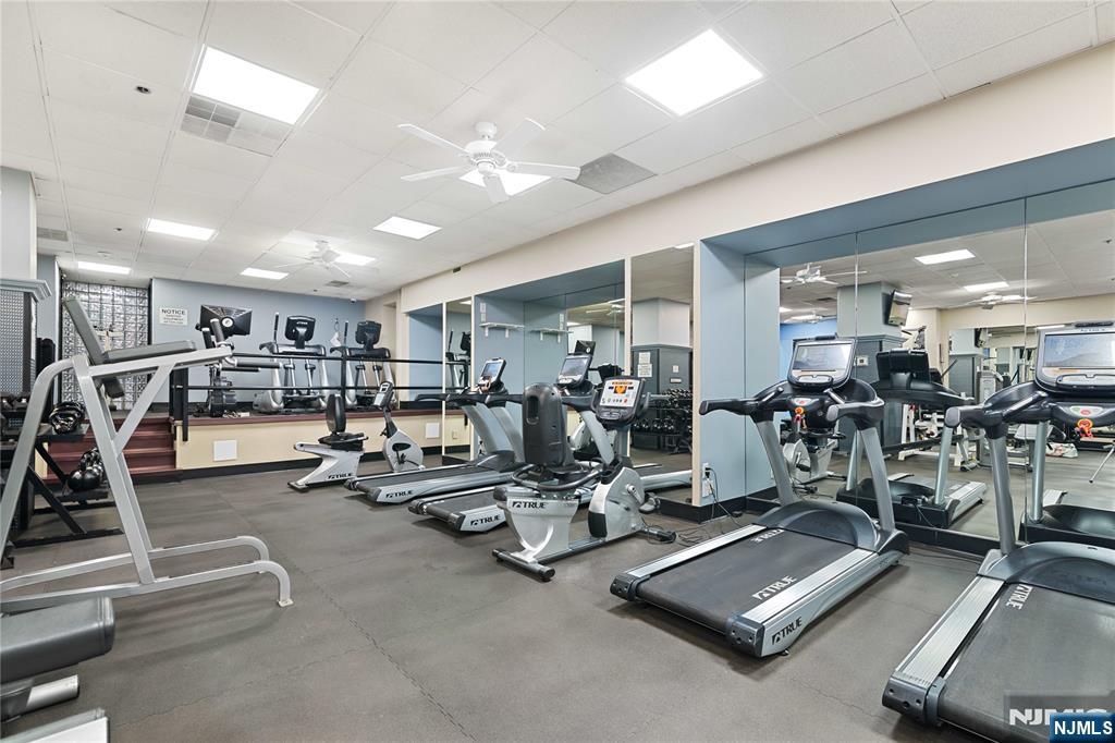 200 Old Palisade Road, Unit 21J Fort Lee, NJ 07024 - Photo 20 of 29 a view of a room with gym equipment