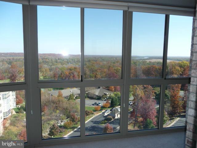 19385 Cypress Ridge Terrace, Unit 1014 Leesburg, VA 20176 - Photo 19 of 30 View